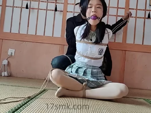 一绳所爱国内绳艺vk社区在线-娜娜后手观音和超紧欧式直臂海老缚放置及访谈